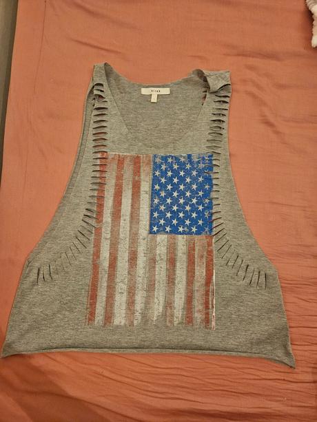 Šedé tričko na cvičenie z usa, s