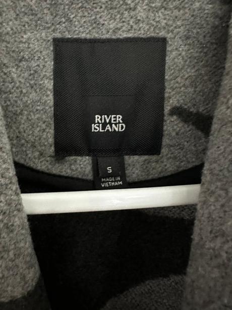 Kabát river island, river island,s