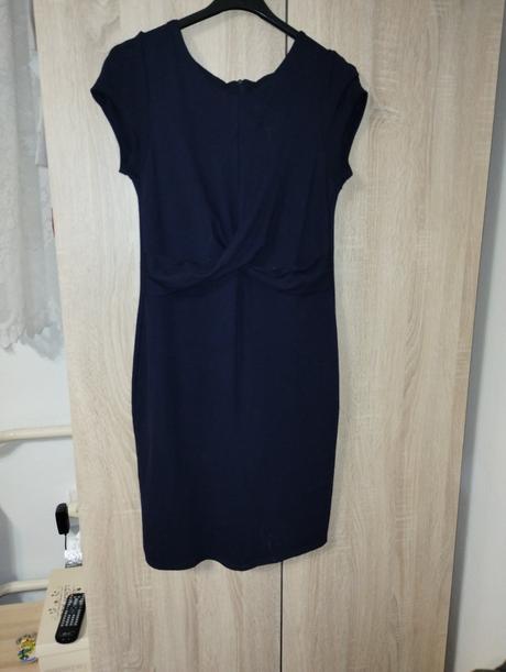 Tehotenské šaty, 38