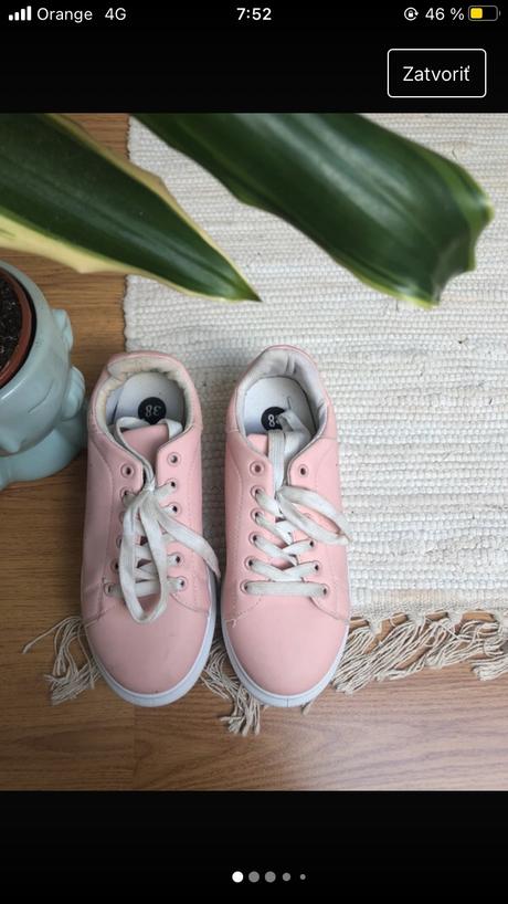 Bledoružové tenisky, 38