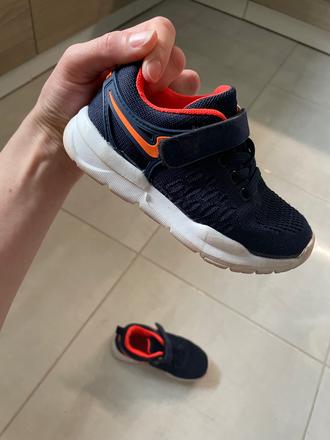 Botasky, deichmann,28