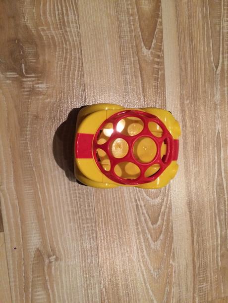 Auticko hrkalka o ball, 