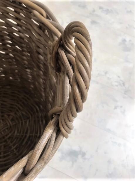 Kvalitný veľký prútený kôš, 