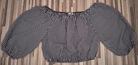 Pekné krátke tričko, s