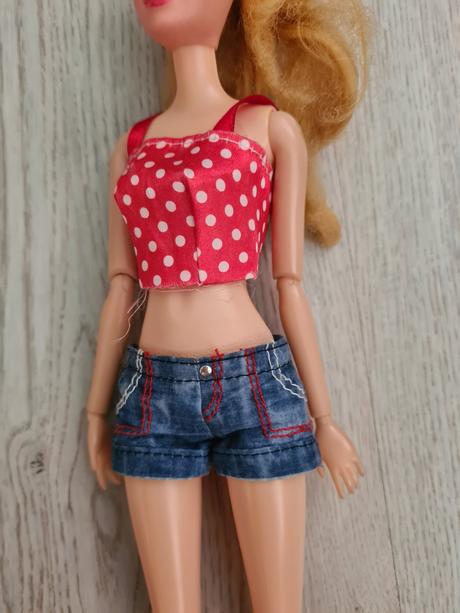 Barbie,