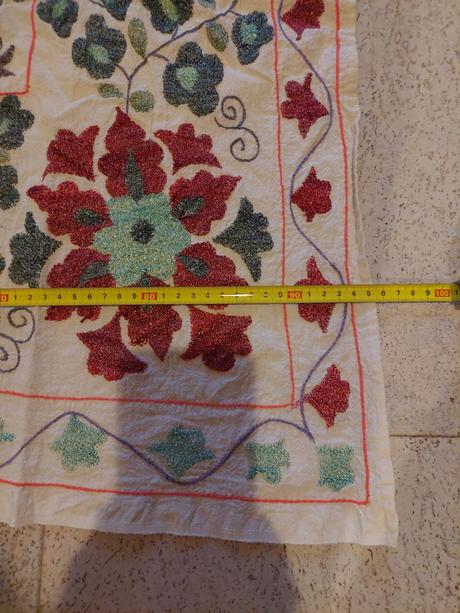 Unikátny dekoračný "suzani",