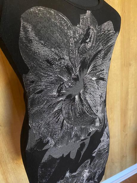 Juliyah - tielko / top / tričko bez rukávov, m