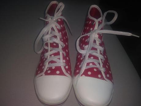 Nápadité tenisky č. 38, 38
