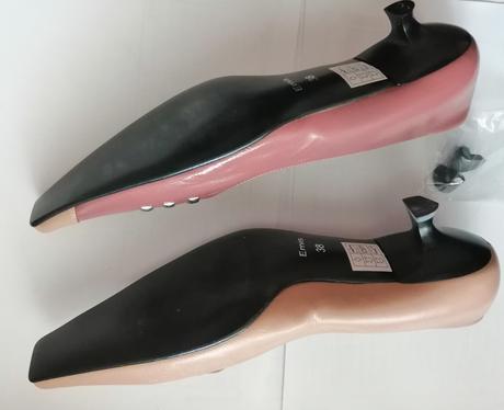 Ružové kožené lodičky zn. emis, 38