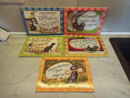 Lynley dodd - hairy maclary x5,
