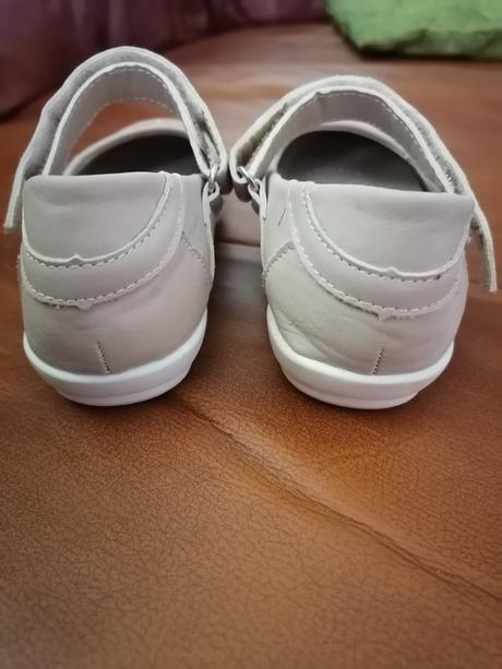 Sandalky vel. 24, 24