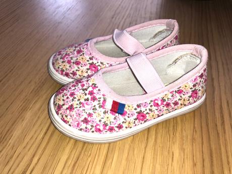 Cvičky / papučky, 20