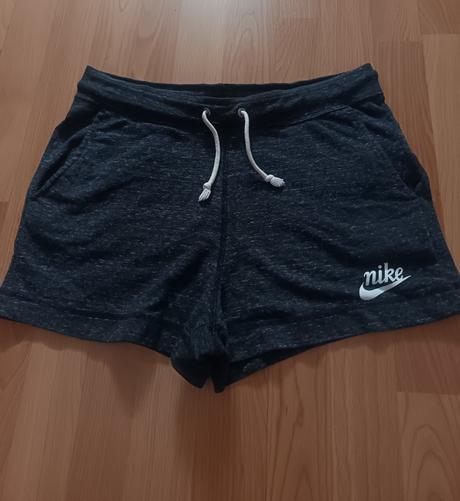 Top stav, nike,m
