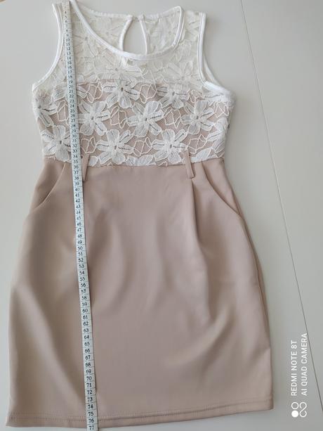 Krásne mini šaty, s