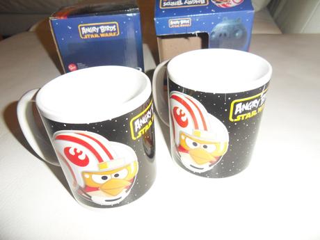 Dve salky angry birds, 