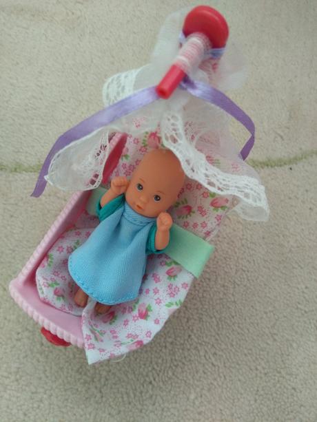 Barbie s bábätkom, kolískou a 3 ks stojanmi, 