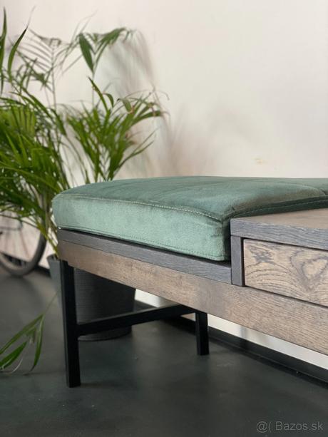Dizajnová lavica do predsiene,