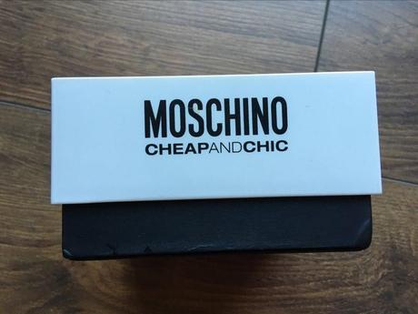 Moschino cheap and chic náramok, moschino