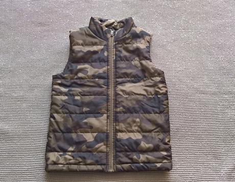 Zateplená vesta, c&a,122