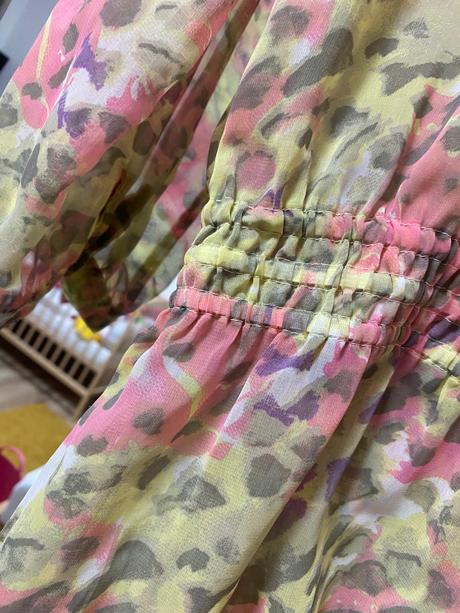 Šifonova bluzka, 40