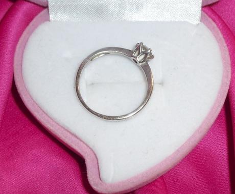 Strieborny zasnubny prstienok, 