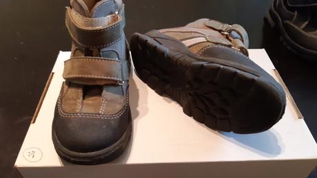 Zimne topanky 26 kozene, vnútorná dlžka 20,5 cm, 26