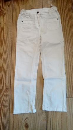 Nohavice na leto, 104