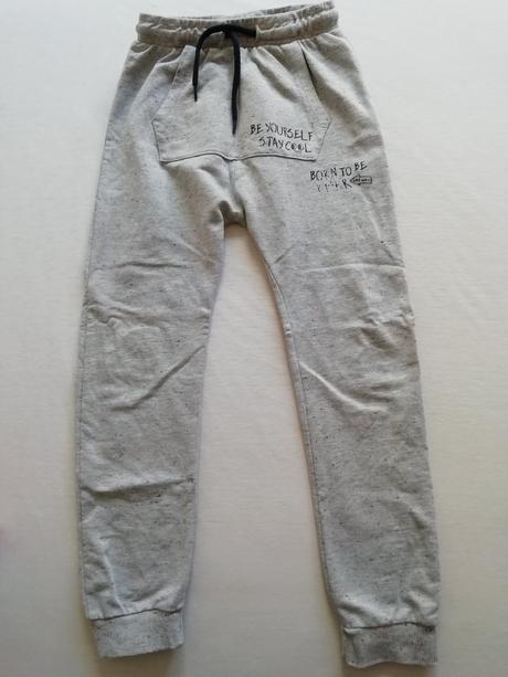 Tenšie bavlnené tepláky, 122