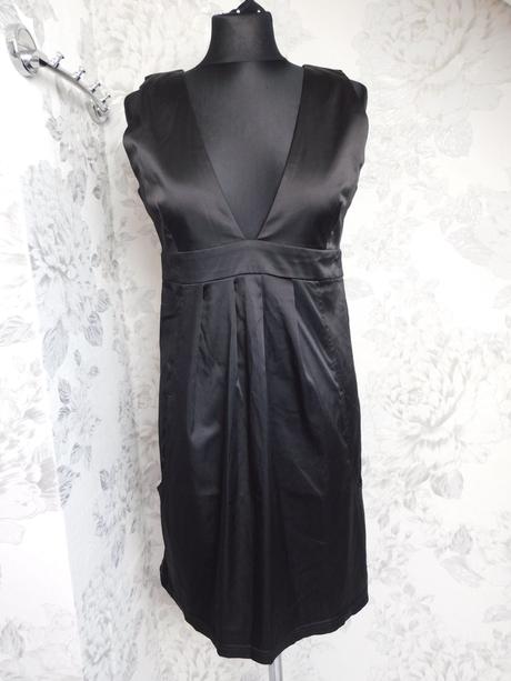 Luxusne elegantne strečove šaty, 38