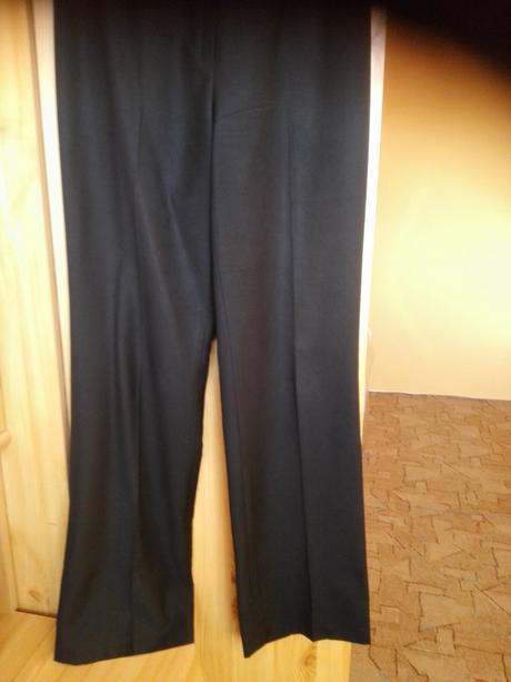 Nohavice do pásu, materiál vlna, 36