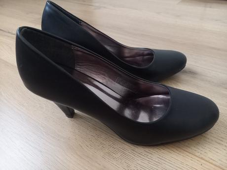 Lodicky, deichmann,40