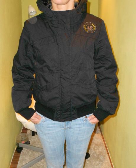 Cierna sportova bunda only znizena cena , only,s