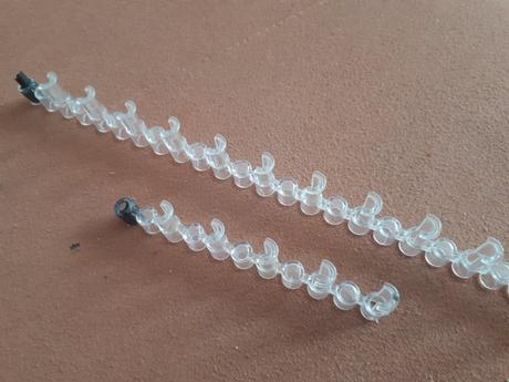 Pomocka na pletenie naramkov z gumiciek,