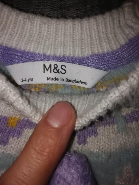 Predám dievčenský svetrík, 92