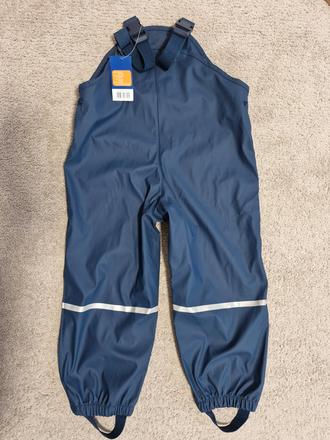 Nohavice do dažďa, lupilu,104