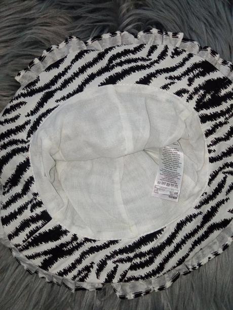 Dievčenský klobúčik zebra f&f (6-12mes.), f&f,74