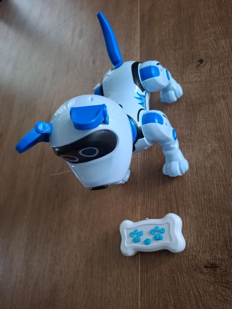 Robopes na ovladanie,
