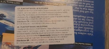 Plastovy model lietadla na lepenie, 
