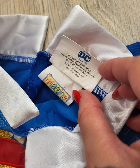 Karnevalové šaty super hero girls na 5-6r,