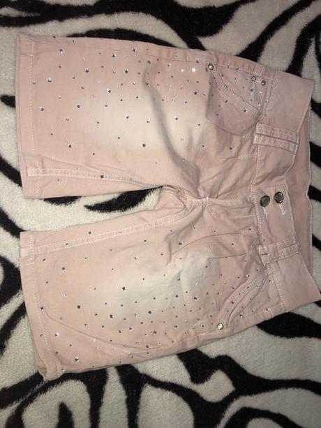 Šortky s kamienkami, s