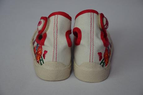 Nenosené luxusné plátenky zn.kenzo, 27