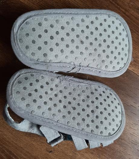 Paperove sandalky, 21