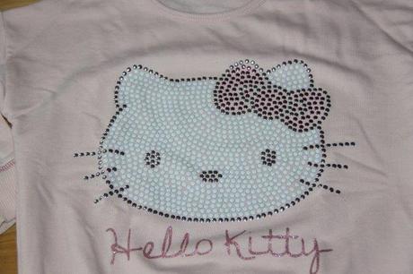 Mikinka s kitty, 110