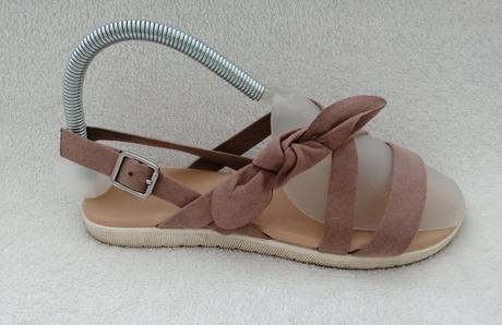 Pekné sandálky, deichmann,36