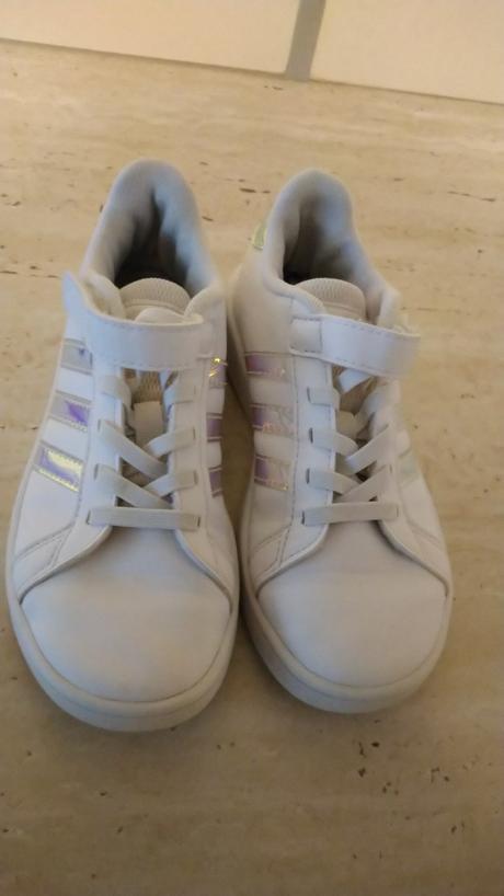 Biele kožené našuchovacie botasky zn. adidas č. 31, adidas,31