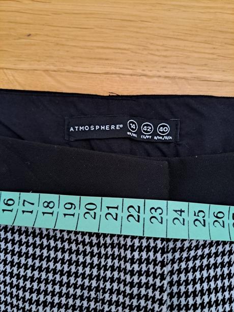 Elasticke nohavice v klasickom pepito prevedeni, atmosphere,40