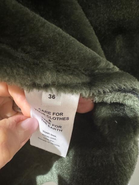 About you bunda z umelej kozusiny, 36