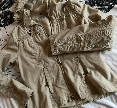 Vodoodolná bunda s kapucou zn. oltre v. s/m, s