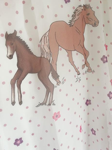 Záclona do detskej s koníkmi, 