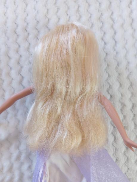 Annika barbie magic of pegasus,